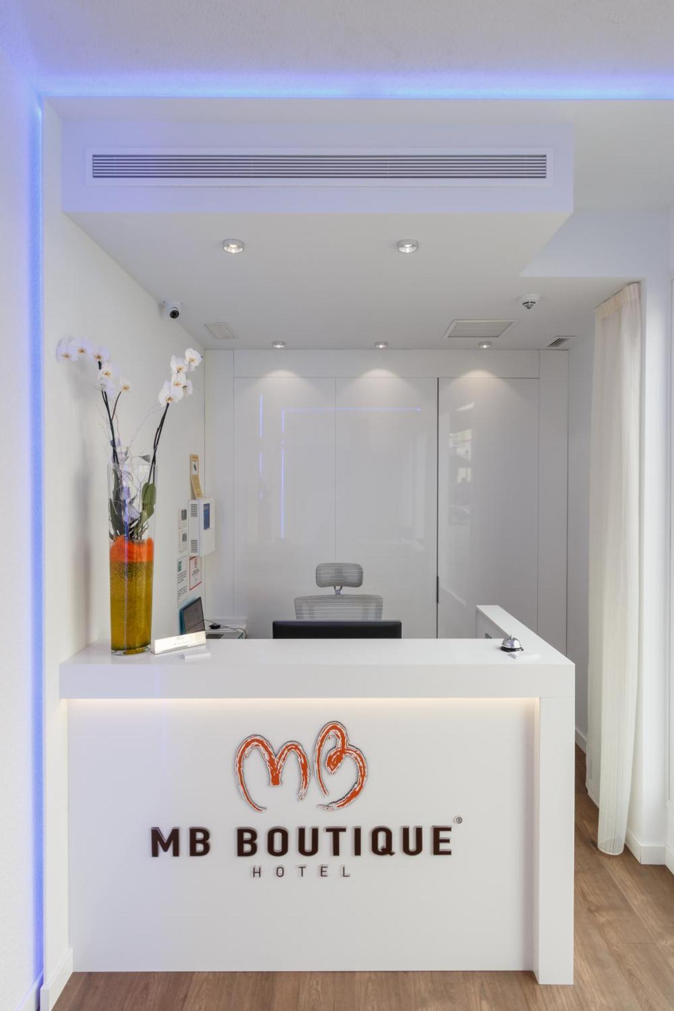 Tuhillo 3B Menyber Apartment เนร์คา ภายนอก รูปภาพ