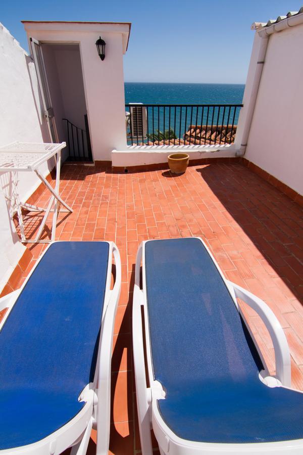 Tuhillo 3B Menyber Apartment เนร์คา ภายนอก รูปภาพ