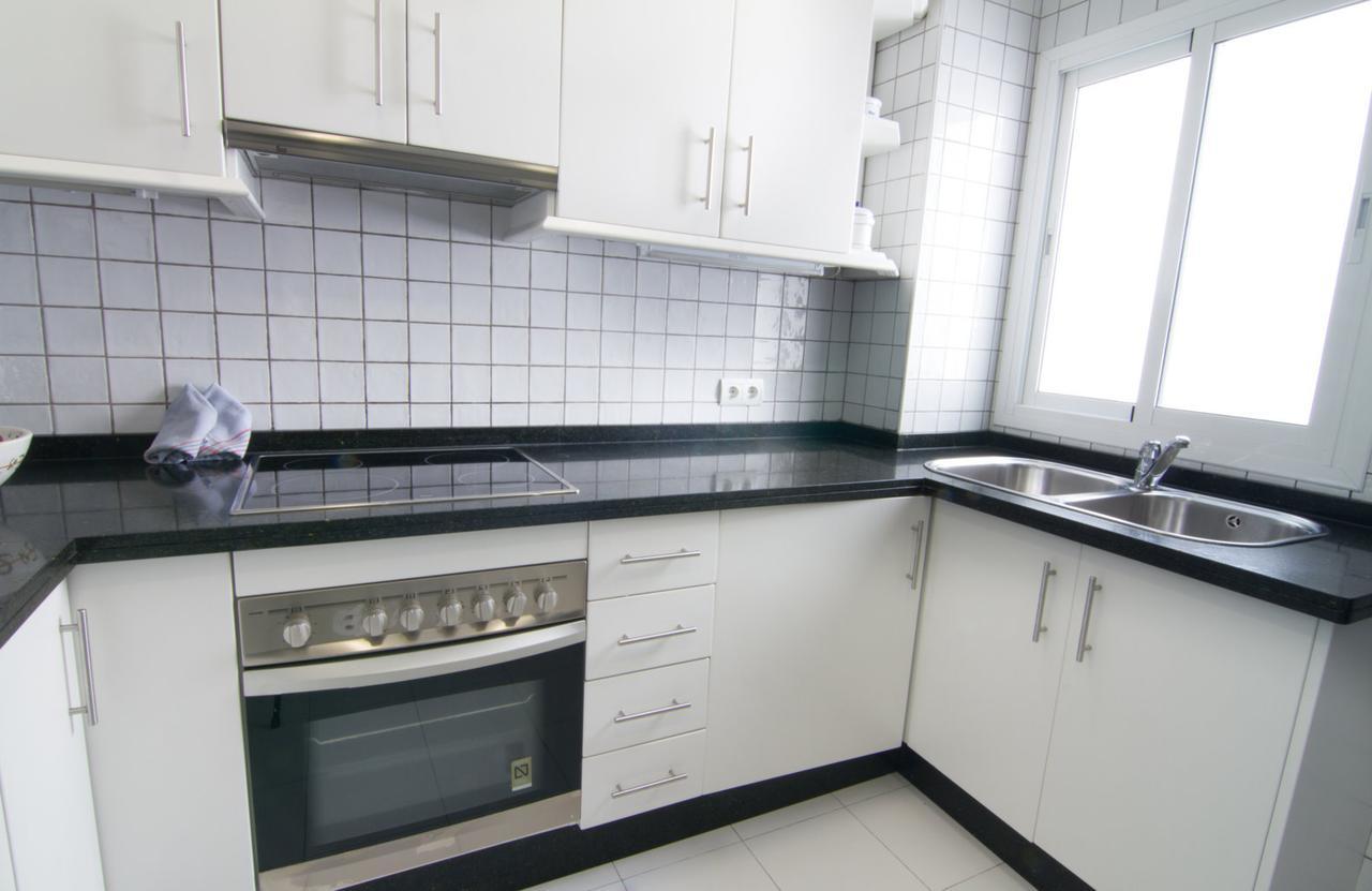 Tuhillo 3B Menyber Apartment เนร์คา ภายนอก รูปภาพ